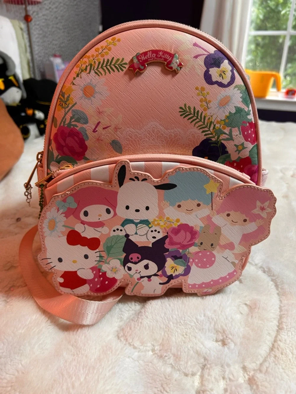 Sanrio Hello Kitty & Friends Floral Mini Backpack - BoxLunch Exclusive (Rare) - Picture 5 of 8